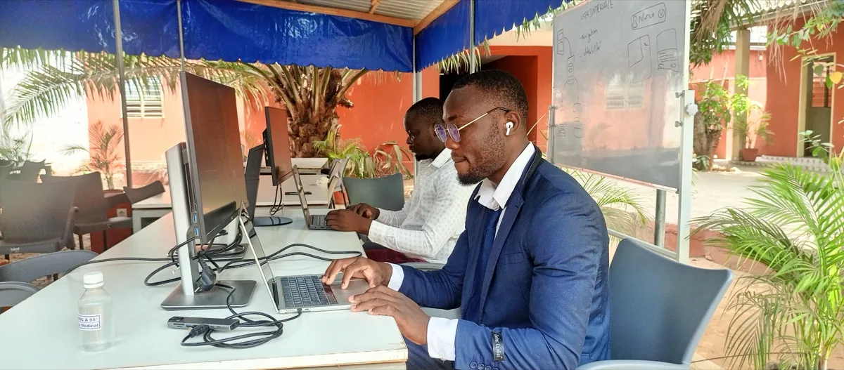 L'équipe Numerum au travail à Lomé